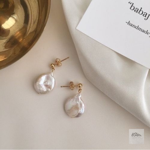 BÔNG TAI NGỌC TRAI